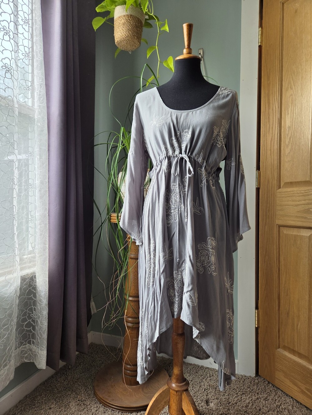 PPLA Gray Floral Midi Dress